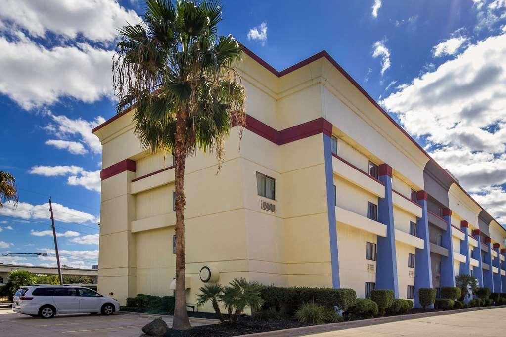 Rodeway Inn Houston North Greenspoint Exterior foto