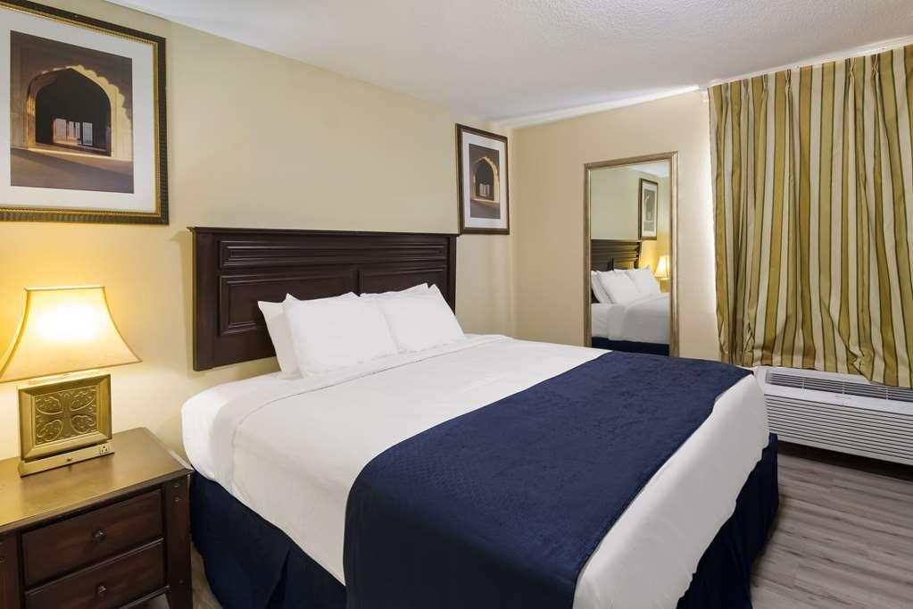 Rodeway Inn Houston North Greenspoint Habitación foto